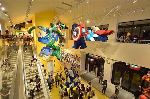 樂(lè)高上海迪士尼小鎮(zhèn)旗艦店