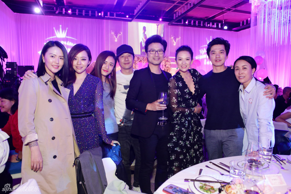 汪峰大女兒淚灑百日宴 汪峰大女兒淚灑百日宴