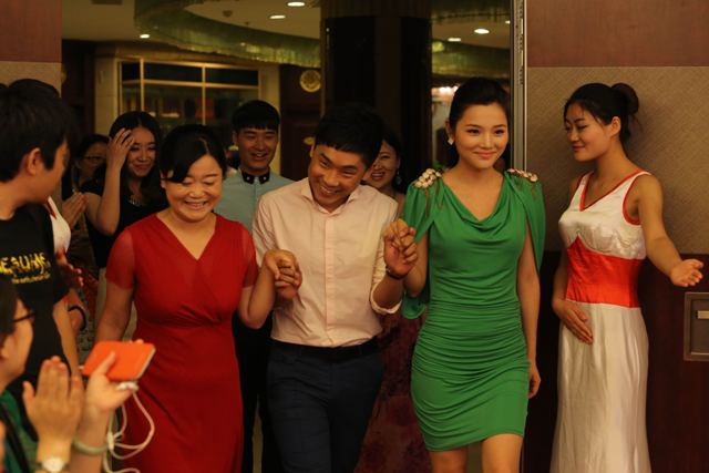 文靜、丁磊、葉子