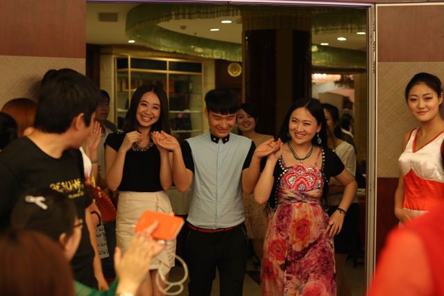 蔚藍(lán)、亞楠、安娜