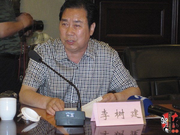 中國劇協(xié)副主席、河南省劇協(xié)主席、河南豫劇院院長李樹建