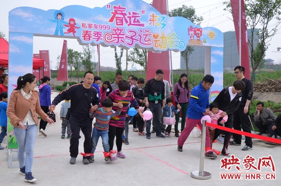 不過看比賽的現(xiàn)場(chǎng)來(lái)看，大家比較弱的項(xiàng)目是三人四足，看來(lái)各位天使的平衡性還需加強(qiáng)啊