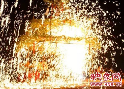 確山鐵花將登上萬(wàn)眾矚目的春晚舞臺(tái)！