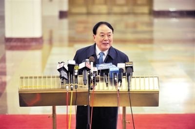 民航局長(zhǎng)回應(yīng)機(jī)場(chǎng)建設(shè)熱：虧20億可帶動(dòng)2萬億