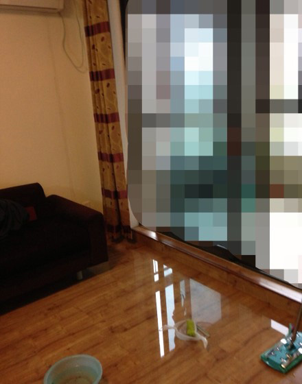 格力空調(diào)安裝不當(dāng)泡壞地板 7000元損失僅賠400 格力空調(diào)安裝不當(dāng)泡壞地板 7000元損失僅賠400