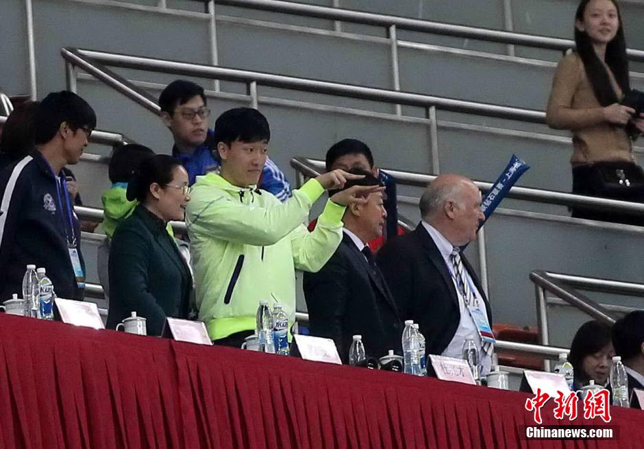 上海鉆石賽謝文駿力壓羅伯斯奪冠 劉翔觀戰(zhàn) 上海鉆石賽謝文駿力壓羅伯斯奪冠 劉翔觀戰(zhàn)