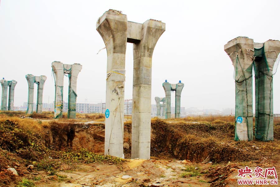 相關(guān)負(fù)責(zé)人也對(duì)外表示，投資15個(gè)億的項(xiàng)目，實(shí)際到賬的只有6000多萬(wàn)元，所以工程被迫停下。