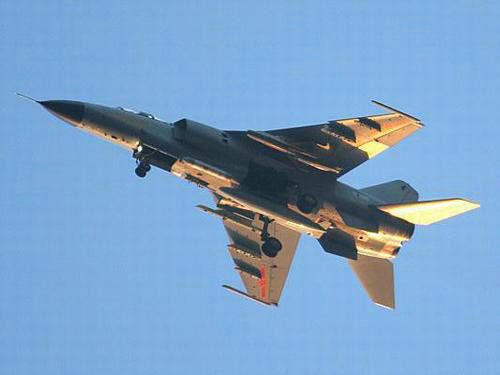 資料圖：進(jìn)行訓(xùn)練中國(guó)空軍飛豹戰(zhàn)機(jī)。