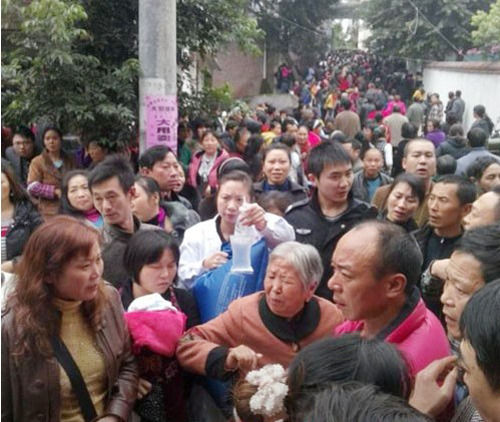 事故現(xiàn)場(chǎng)圖片。