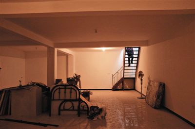 西城區(qū)大石虎胡同一處四合院內(nèi)，挖出的地下室已經(jīng)成型。