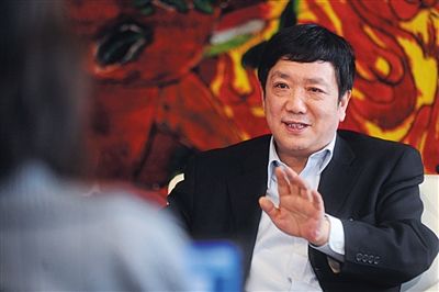 　政協(xié)委員、中國電力投資集團(tuán)總經(jīng)理陸啟洲稱，7800元是其每月基本工資。資料圖片/新京報記者 楊杰