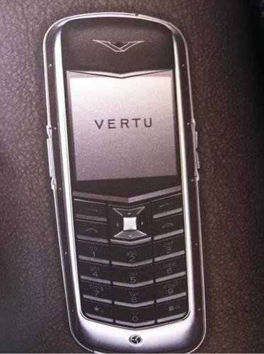 (葉先生的手機(jī)目前已經(jīng)送去維修，圖冊(cè)中的手機(jī)是和葉先生同款的。圖/瀟湘晨報(bào)滾動(dòng)新聞?dòng)浾?文乃斐)