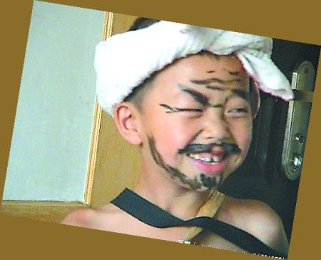 老鄉(xiāng)見老鄉(xiāng)，甭提多開心