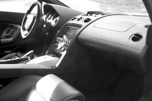 被拍賣的蘭博基尼內(nèi)飾 被拍賣的蘭博基尼內(nèi)飾