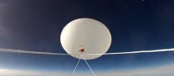 12歲女孩自制氣球飛上近太空 12歲女孩自制氣球飛上近太空