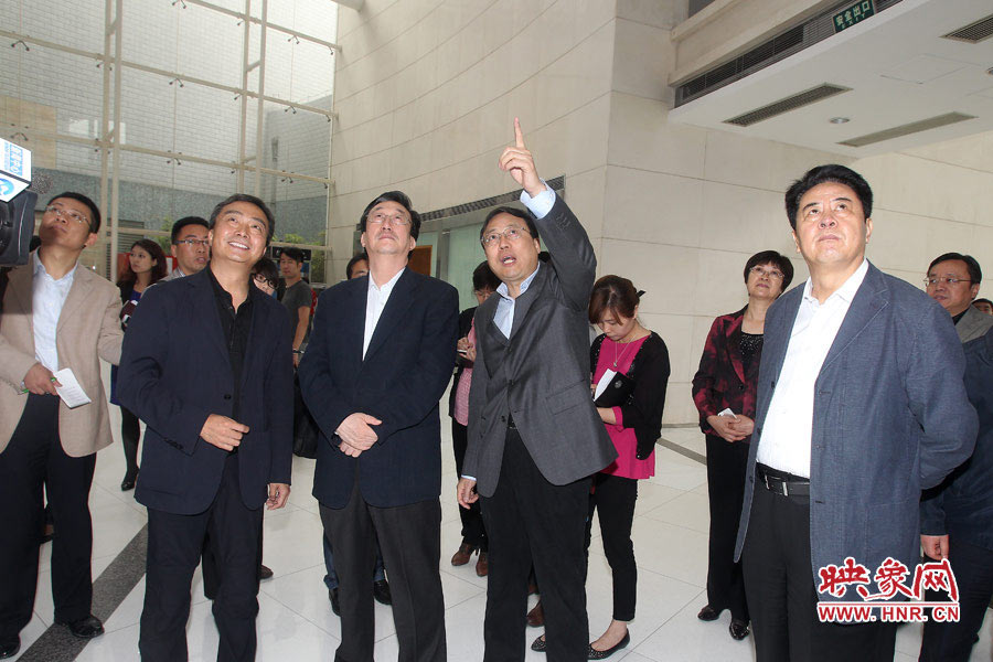 河南省委書記、省人大常委會(huì)主任郭庚茂視察河南人民廣播電臺(tái) 映象網(wǎng)記者邵恰 段晉哲/攝