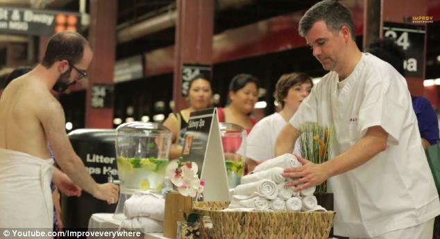 地鐵站變成桑拿浴室 地鐵站變成桑拿浴室