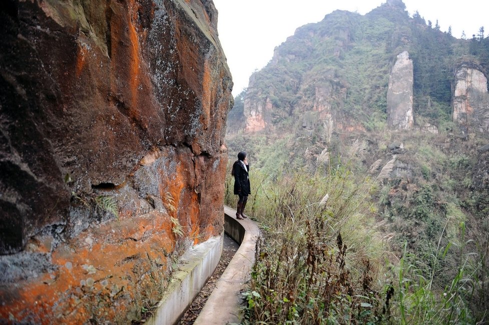 12歲女孩被"嫁"給28歲男人 12歲女孩被"嫁"給28歲男人