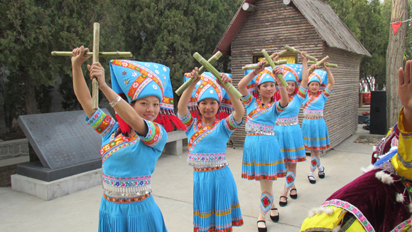 南山旅游景區(qū)新增苗族特色表演 南山旅游景區(qū)新增苗族特色表演