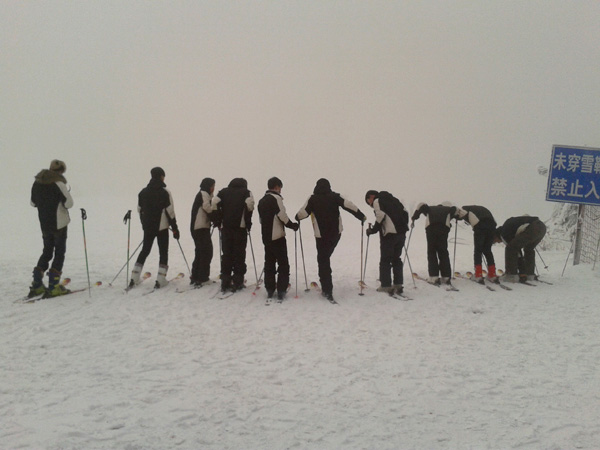鄭州人自己的滑雪場圣誕啟幕！