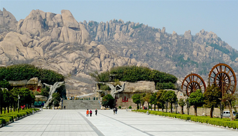 湖光山色這里都有 愛(ài)上“鄰家姑娘”嵖岈山