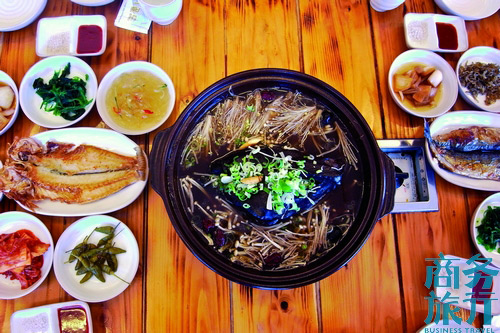 島上著名的養(yǎng)生大餐。