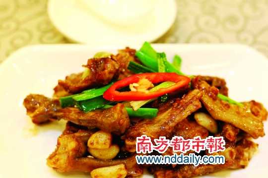 低，是實(shí)惠也是風(fēng)格俗 是喜劇也是味道