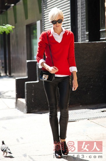 經(jīng)典紅黑配超洋氣 經(jīng)典紅黑配超洋氣