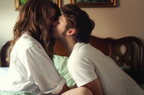 愛(ài)愛(ài)后女友會(huì)抓住機(jī)會(huì)問(wèn)我要錢(qián) 好郁悶 愛(ài)愛(ài)后女友會(huì)抓住機(jī)會(huì)問(wèn)我要錢(qián) 好郁悶