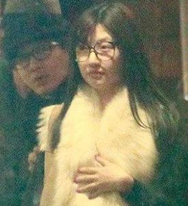 劉謙此前被拍到與女友約會(huì)