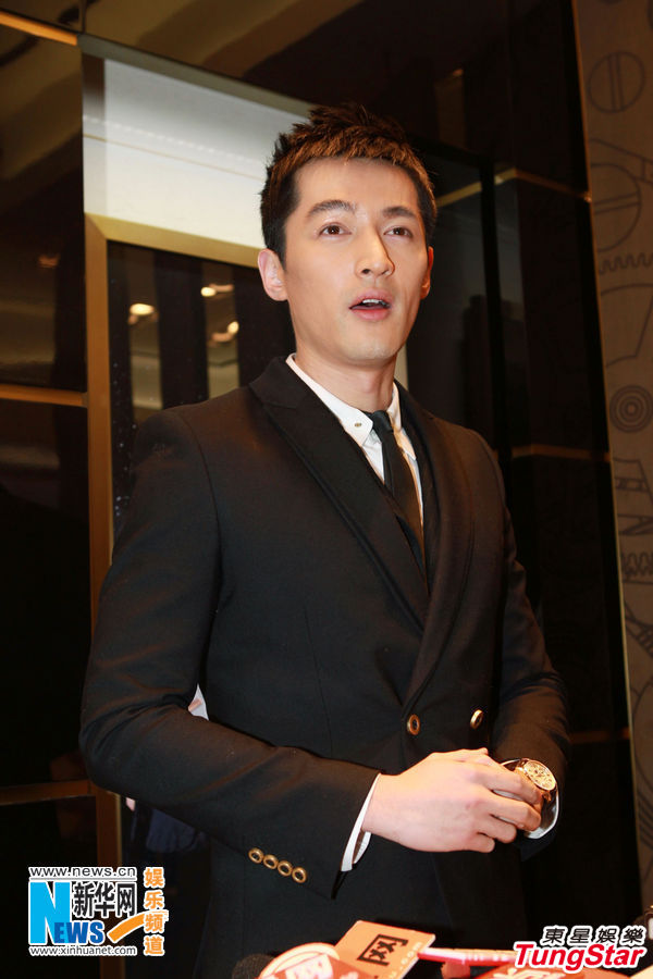 胡歌預(yù)為餐廳員工發(fā)獎金 呼吁保障演員生命安全