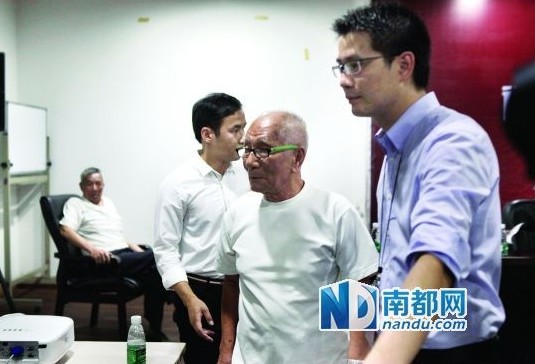 發(fā)布會(huì)現(xiàn)場(chǎng)，葉問(wèn)兒子葉準(zhǔn)中途離場(chǎng)。