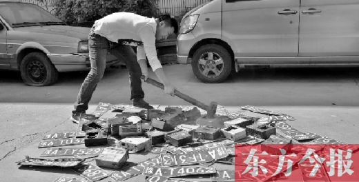 “老的哥”揭“黑車”猖獗原因，建議倒查假車牌、出租車使用機打發(fā)票