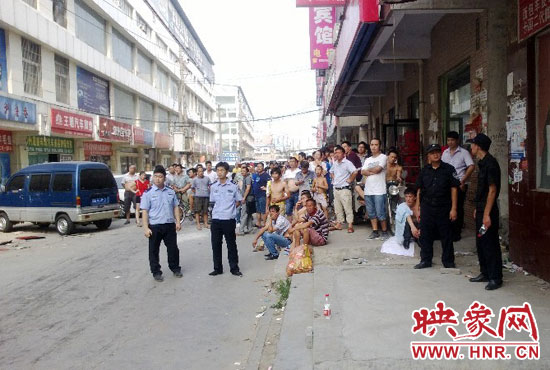 圖為火災(zāi)現(xiàn)場(chǎng)