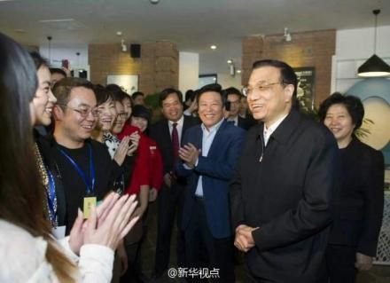 李克強(qiáng)在天津?yàn)I海新區(qū)考察 李克強(qiáng)在天津?yàn)I海新區(qū)考察