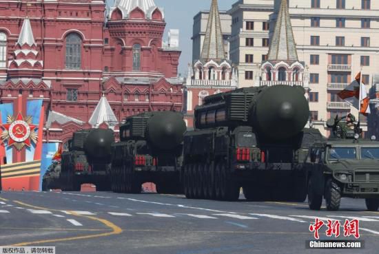 資料圖：2014年5月9日，俄羅斯舉行紀念衛(wèi)國戰(zhàn)爭勝利69周年的閱兵式，俄羅斯總統(tǒng)普京出席。