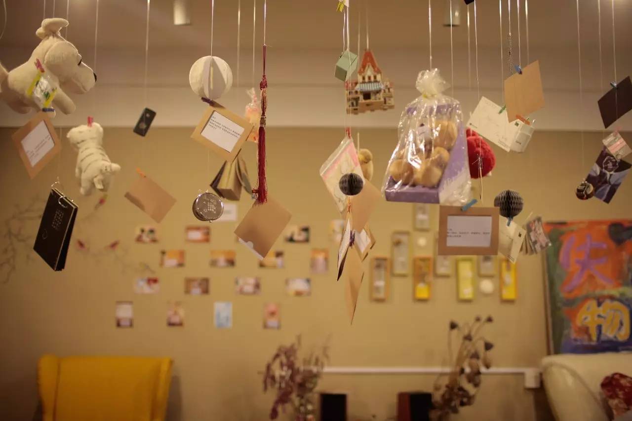 ▲失戀博物館里展示的失戀物品。