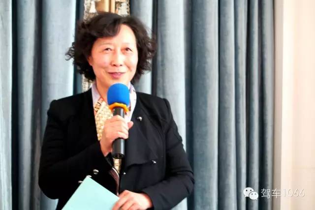 大愛(ài)心理咨詢(xún)機(jī)構(gòu)負(fù)責(zé)人 周曉萍