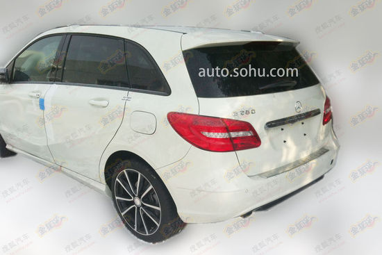 全新奔馳B260無偽諜照 全新奔馳B260無偽諜照