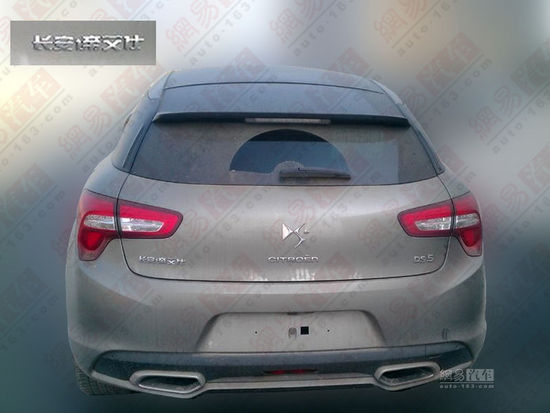 預計售25-30萬元 國產(chǎn)版DS5無偽諜照曝光