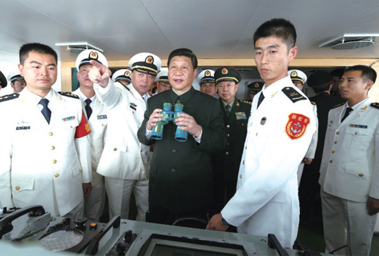 2012年12月8日，習(xí)近平視察廣州戰(zhàn)區(qū)，登上海軍“海口艦”