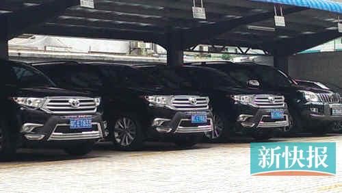 珠海煙草局停車場內(nèi)的三輛漢蘭達。