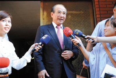 9月11日，王金平前往國民黨考紀(jì)會時回答記者提問。