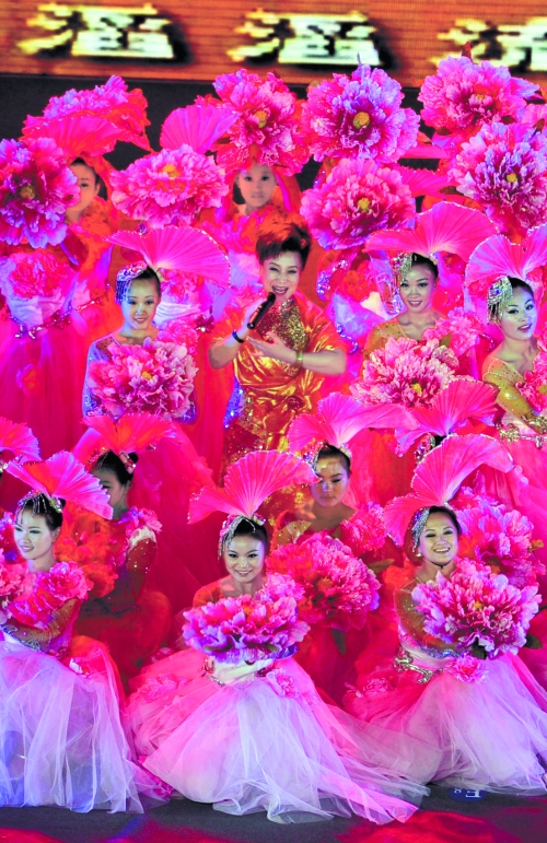 閉幕式上小香玉的一曲《河南人》唱出了我們河南人的精神。