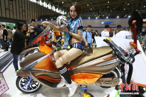 模特?fù)屟劢K國際自行車電動車交易會