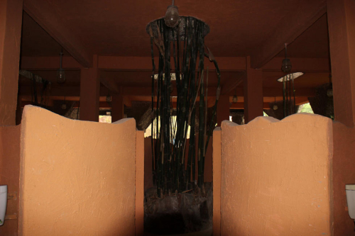 重慶現(xiàn)“最牛廁所” 重慶現(xiàn)“最牛廁所”