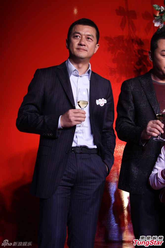 李亞鵬、郭濤父子相活動