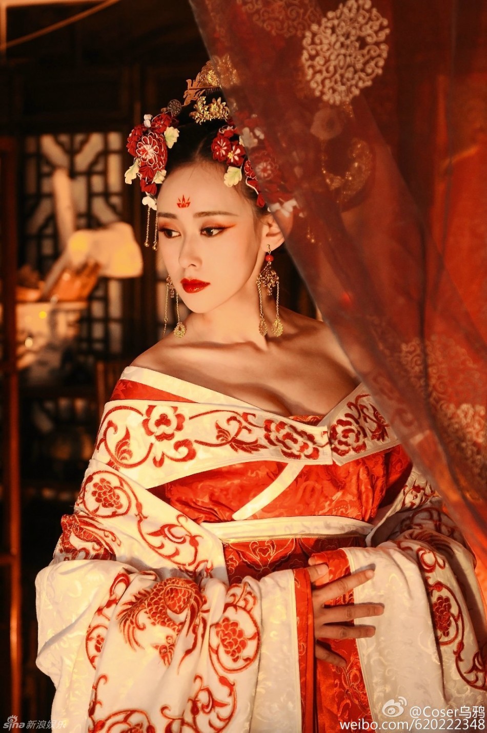 偽娘驚艷COS范冰冰武媚娘造型 偽娘驚艷COS范冰冰武媚娘造型