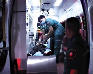緊急救護(hù)受害者 緊急救護(hù)受害者