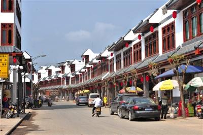 2014年3月16日，海南瓊海市，正在進行城鎮(zhèn)化改造的萬泉鎮(zhèn)新貌。圖/CFP
